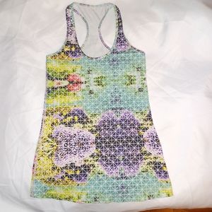 Lululemon Cool Racerback in Paradise Grid, Very Green Multi-color. Size 4.